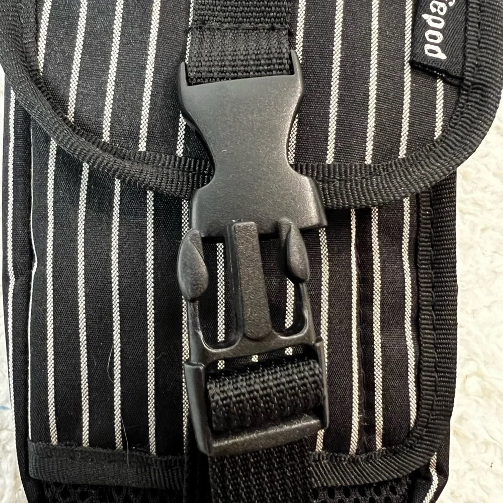 Lifepod Mobile Phone Storage Case (NWOT)